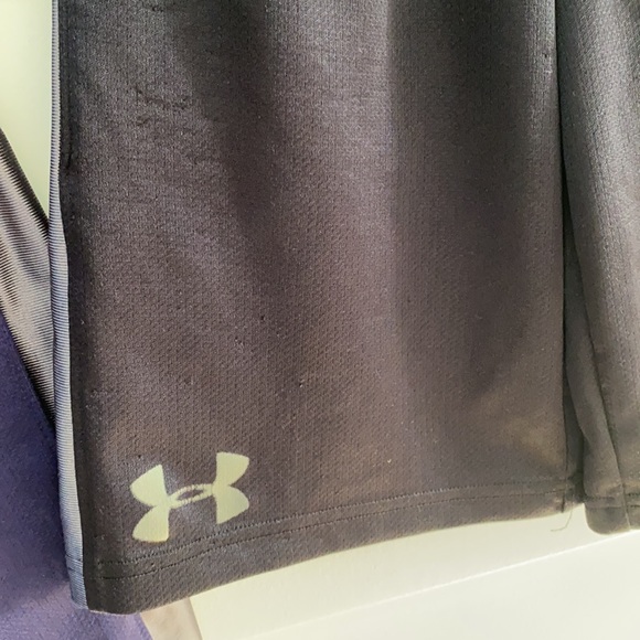 Lot of 2 Under Armour UA athletic shorts  boys size M - Picture 4 of 5